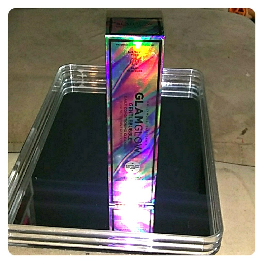 Glam glow daily cleanser